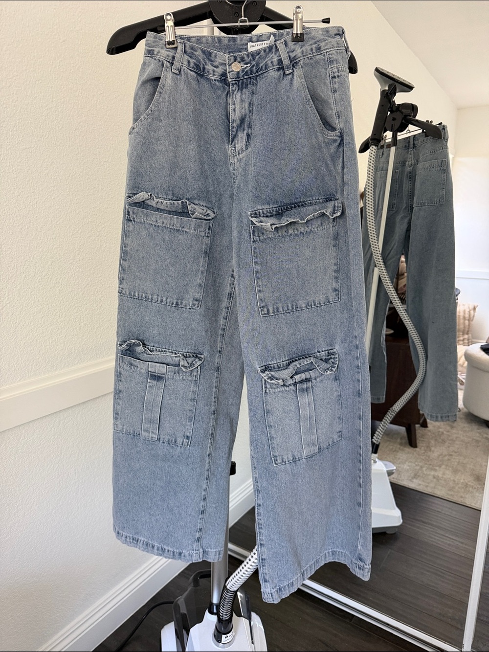 Wide-Leg Boyfriend Jeans in Light Blue